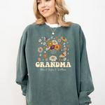 Personalizable Groovy Grandma With Grandkid Names -  Comfort Colors Sweatshirt Personalize Print