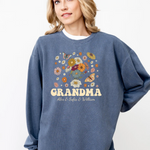 Personalizable Groovy Grandma With Grandkid Names -  Comfort Colors Sweatshirt Personalize Print